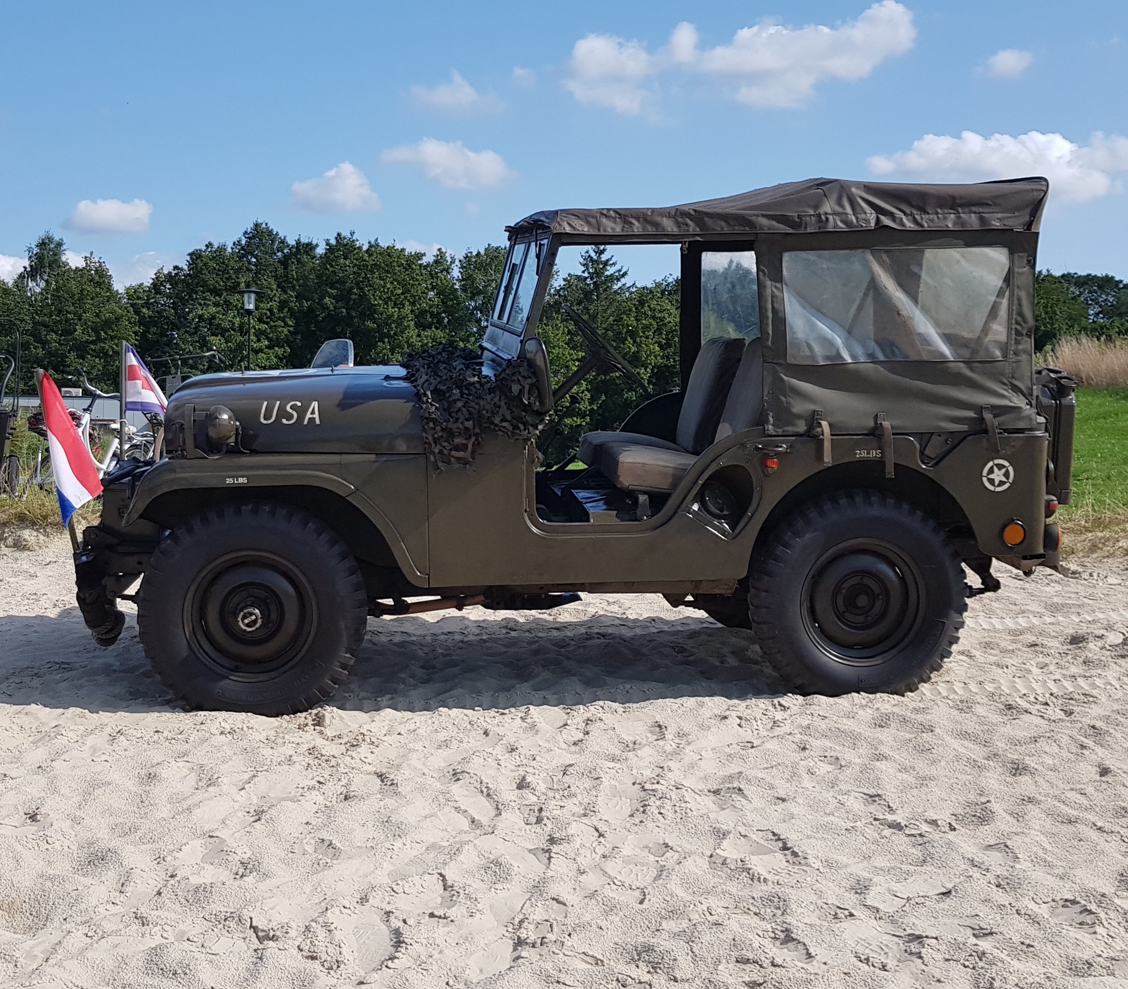 Legerjeep veluwe